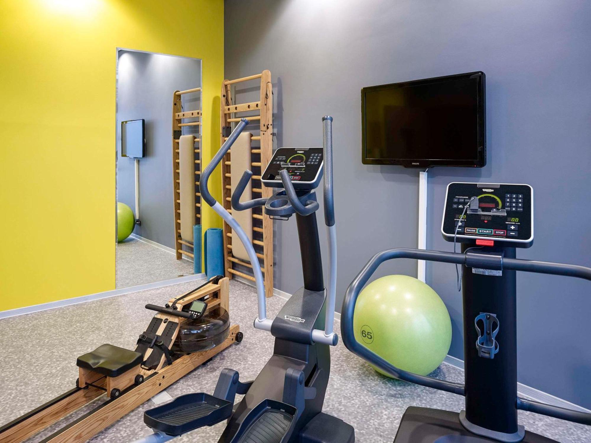 Aparthotel Adagio Koeln City Екстериор снимка