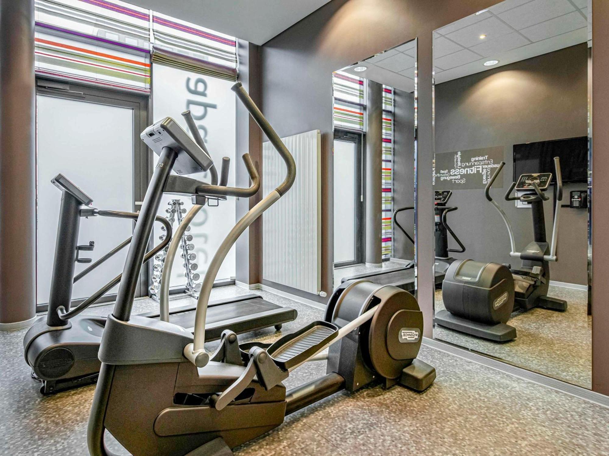 Aparthotel Adagio Koeln City Екстериор снимка